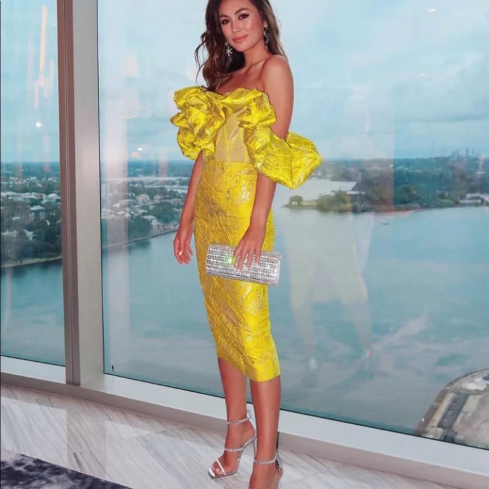 MIDI ruffle sleeve jacquard dress